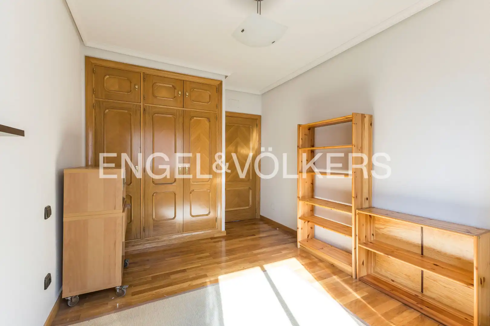 Habitación de Piso en venta en Madrid con Aire acondicionado, Calefacción y Jardín privado