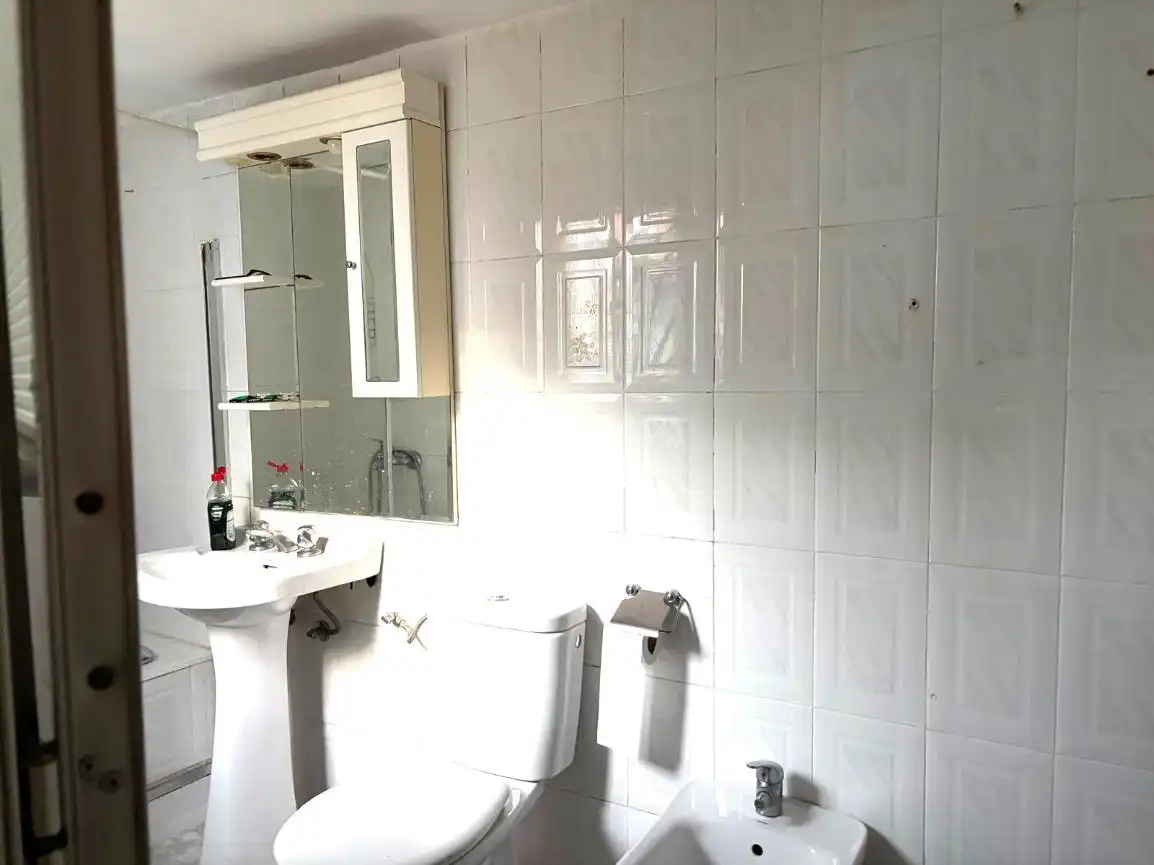 Baño de Casa adosada en venta en Sevilla con Aire acondicionado y Terraza
