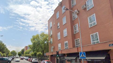 Foto 3 de Piso en venta en Reyes, Madrid