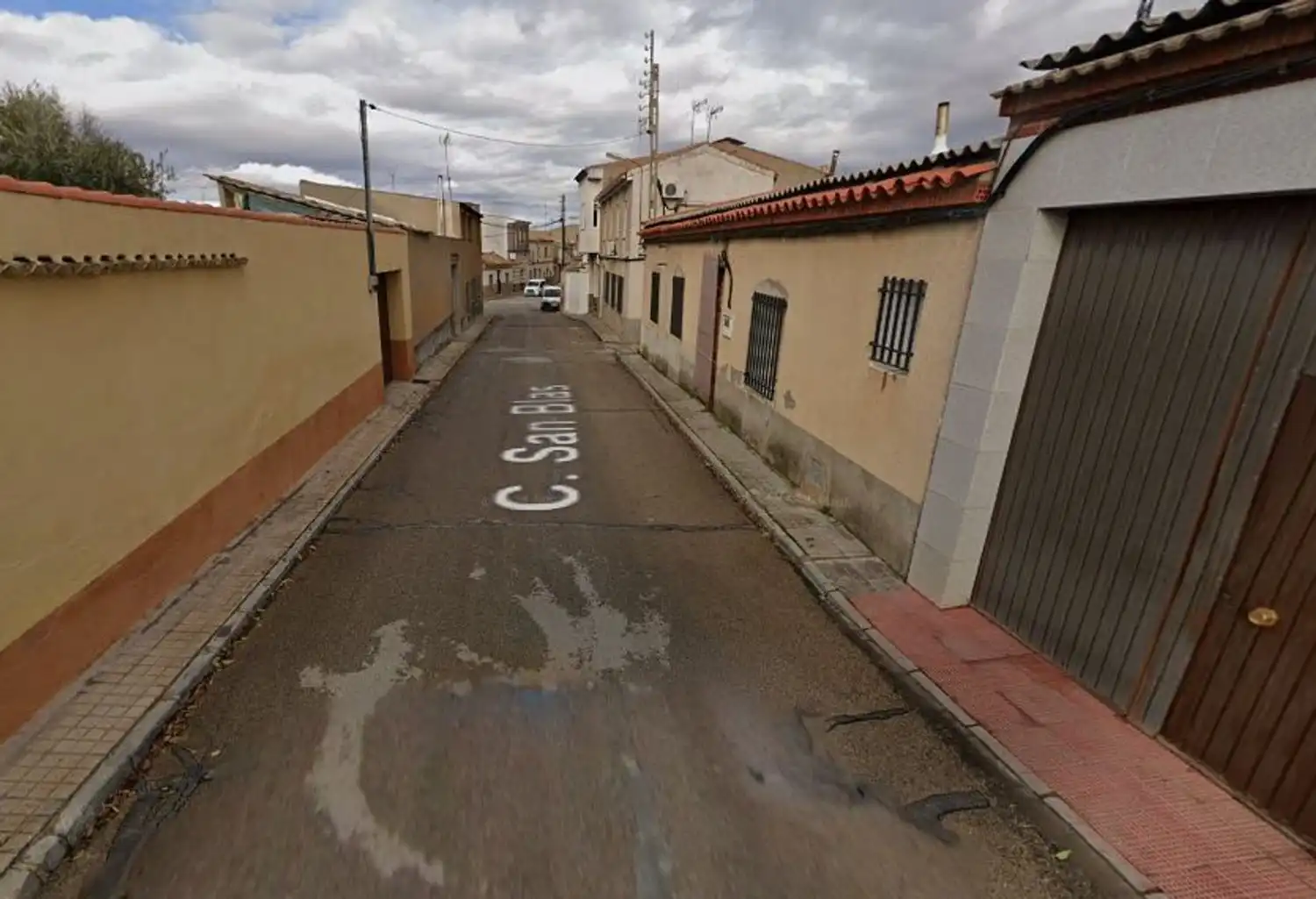 Casa adosada en venda a Villacañas