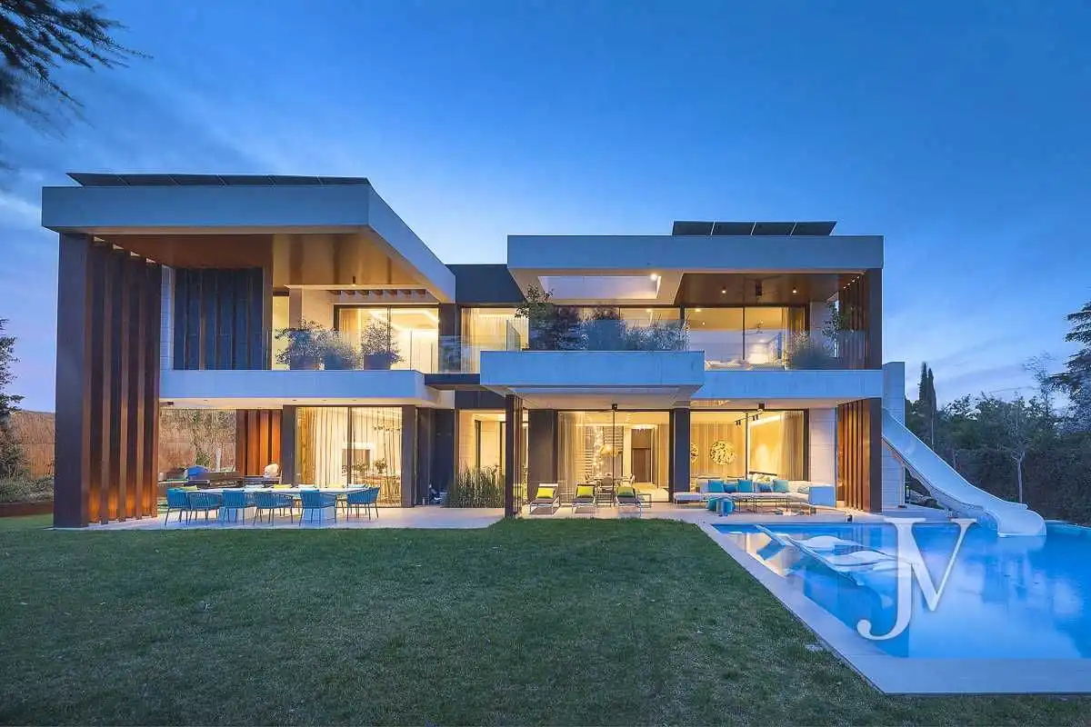 Exterior view of Houses for sale in Madrid  with Air Conditioner, Heating and Private garden
