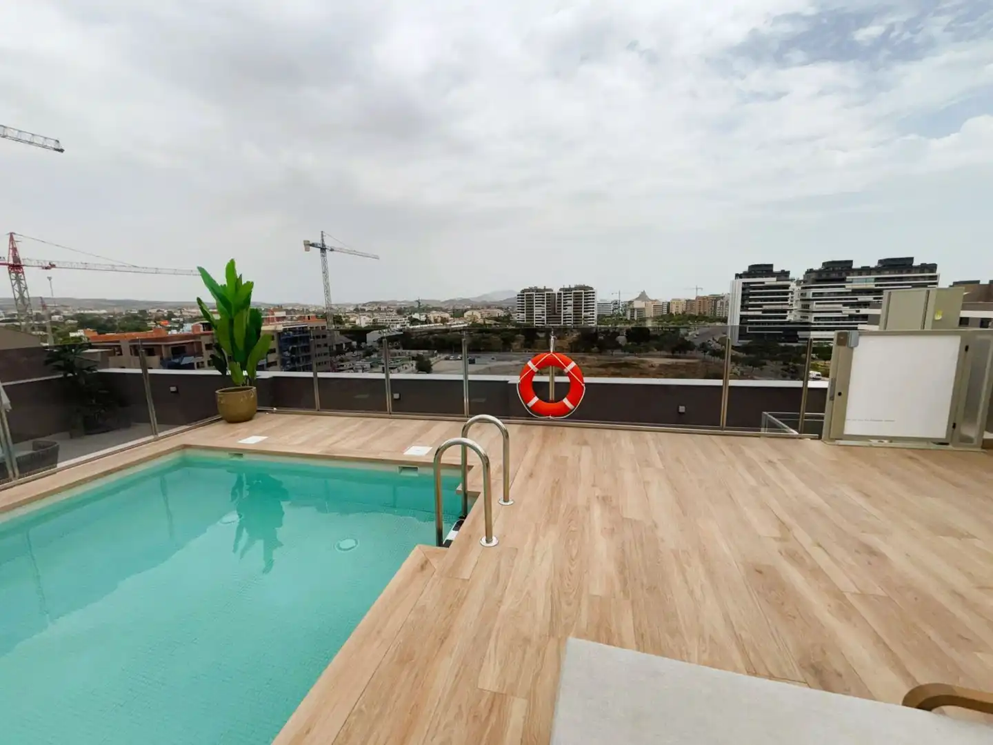 Piscina de Piso de alquiler en Murcia con Aire acondicionado, Calefacción y Terraza