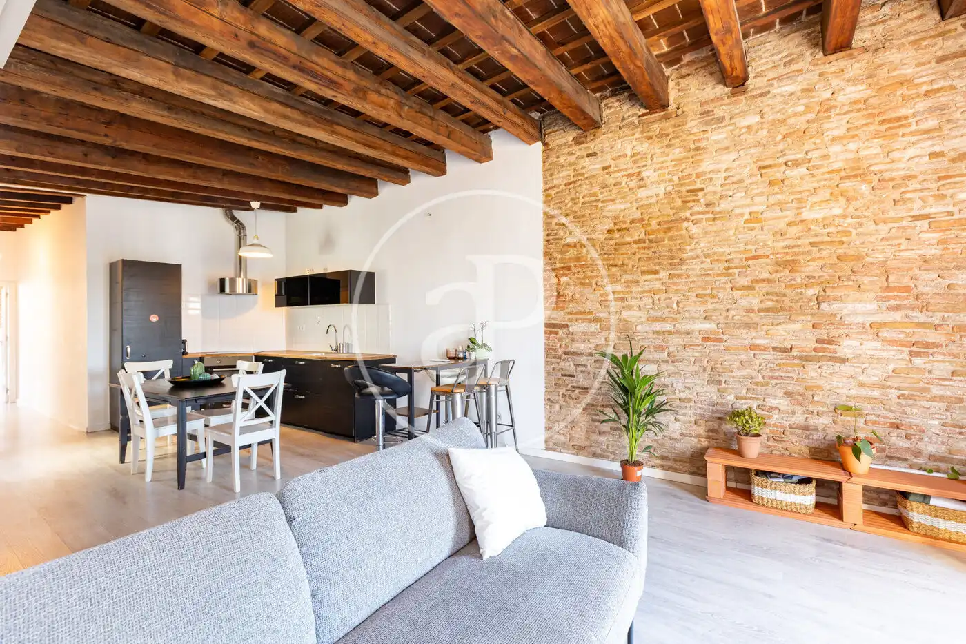 Sala d'estar de Pis en venda en Barcelona amb Aire condicionat, Calefacció i Balcó