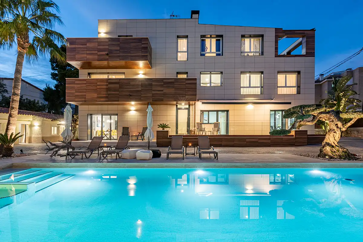 Villa avec piscine à vendre à Avinguda París 15, imagen 4
