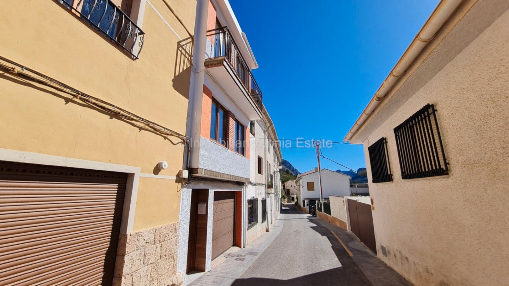 Vista exterior de Apartament en venda en Sella amb Terrassa i Traster