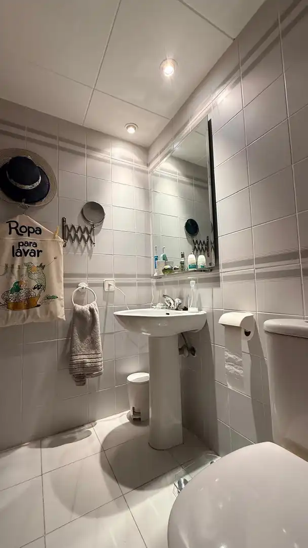 Bany de Apartament en venda en Empuriabrava amb Terrassa i Balcó