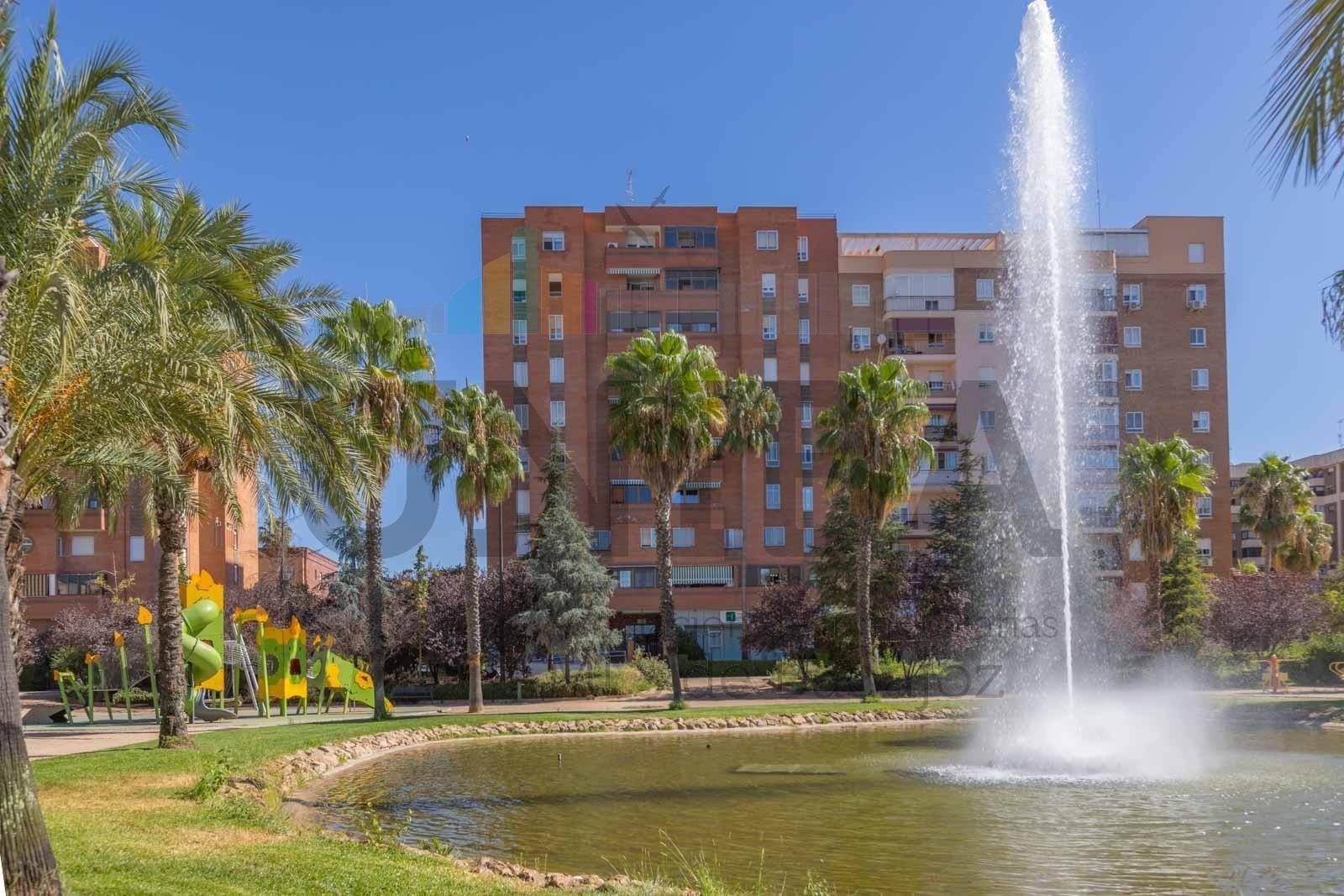 Exterior view of Flat for sale in Badajoz Capital  with Air Conditioner