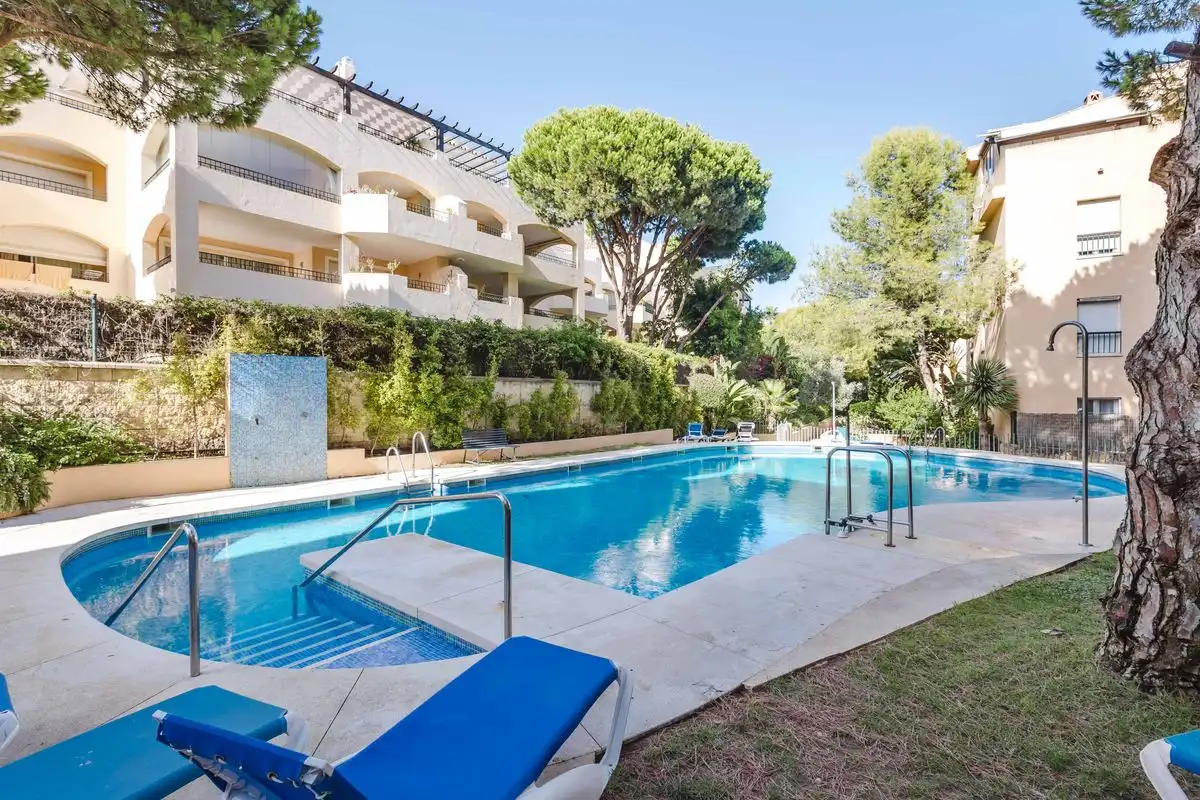 Swimming pool of Ground floor for sale in Marbella  with Air Conditioner, Heating and Private garden