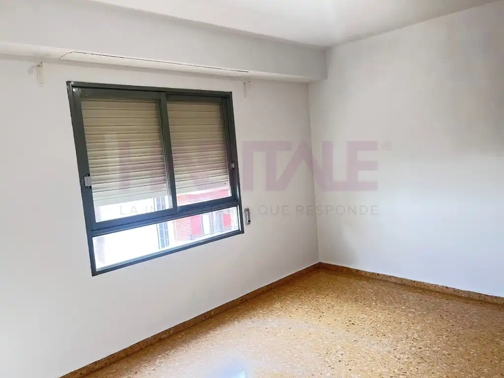 Habitación de Piso en venta en Benetússer