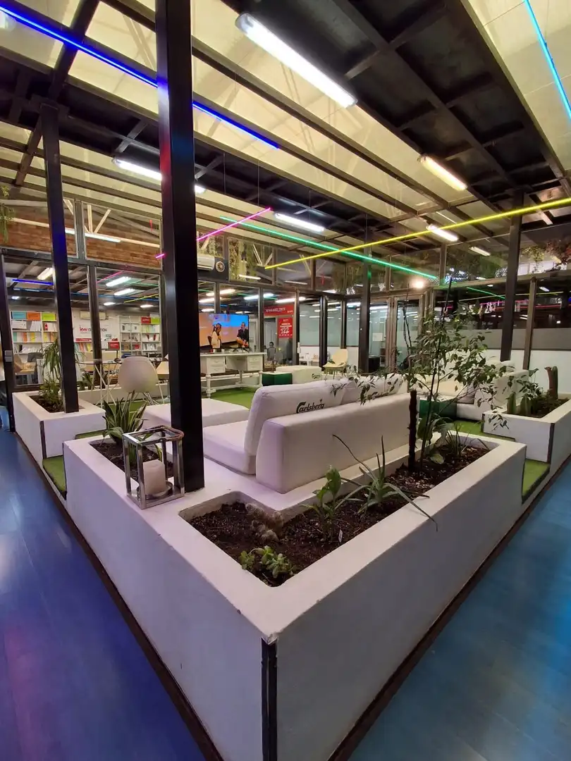 Terrasse von Geschaftsraum zur Miete in Valencia mit Klimaanlage