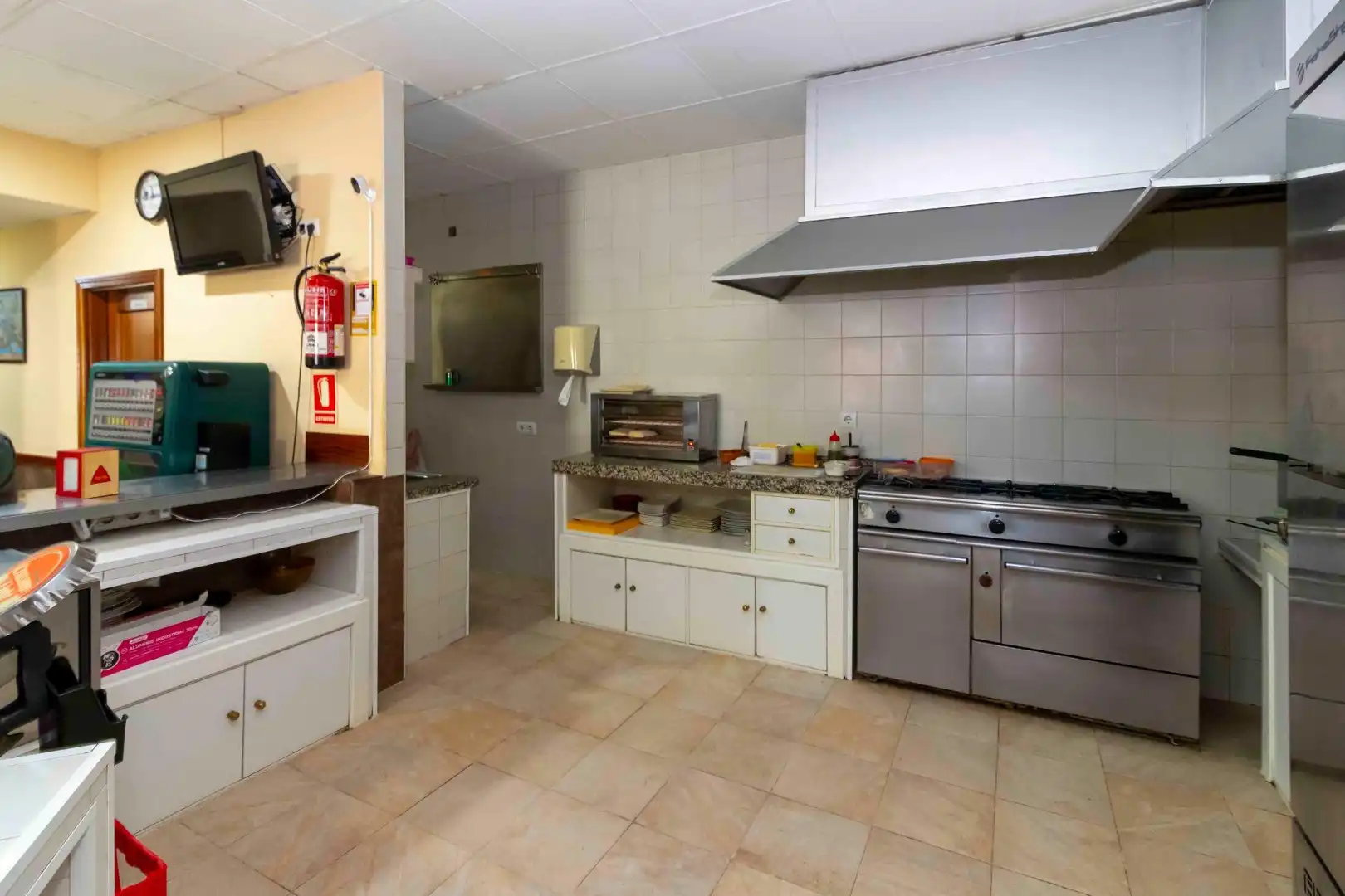 Cocina de Local en venta en Badajoz con Aire acondicionado, Terraza y Amueblado