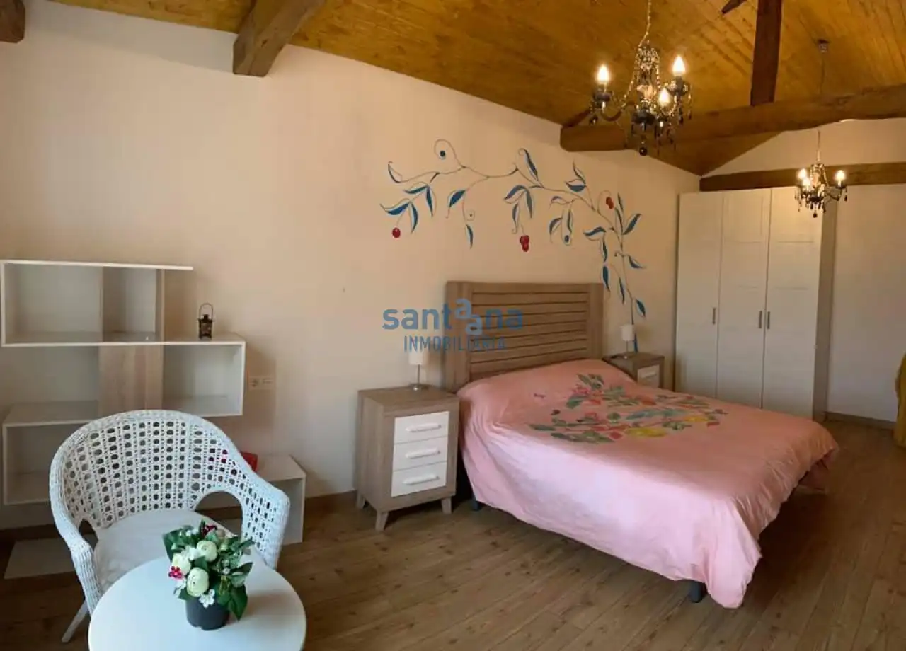 Habitación de Finca rústica de alquiler en Villaturiel con Calefacción, Jardín privado y Terraza