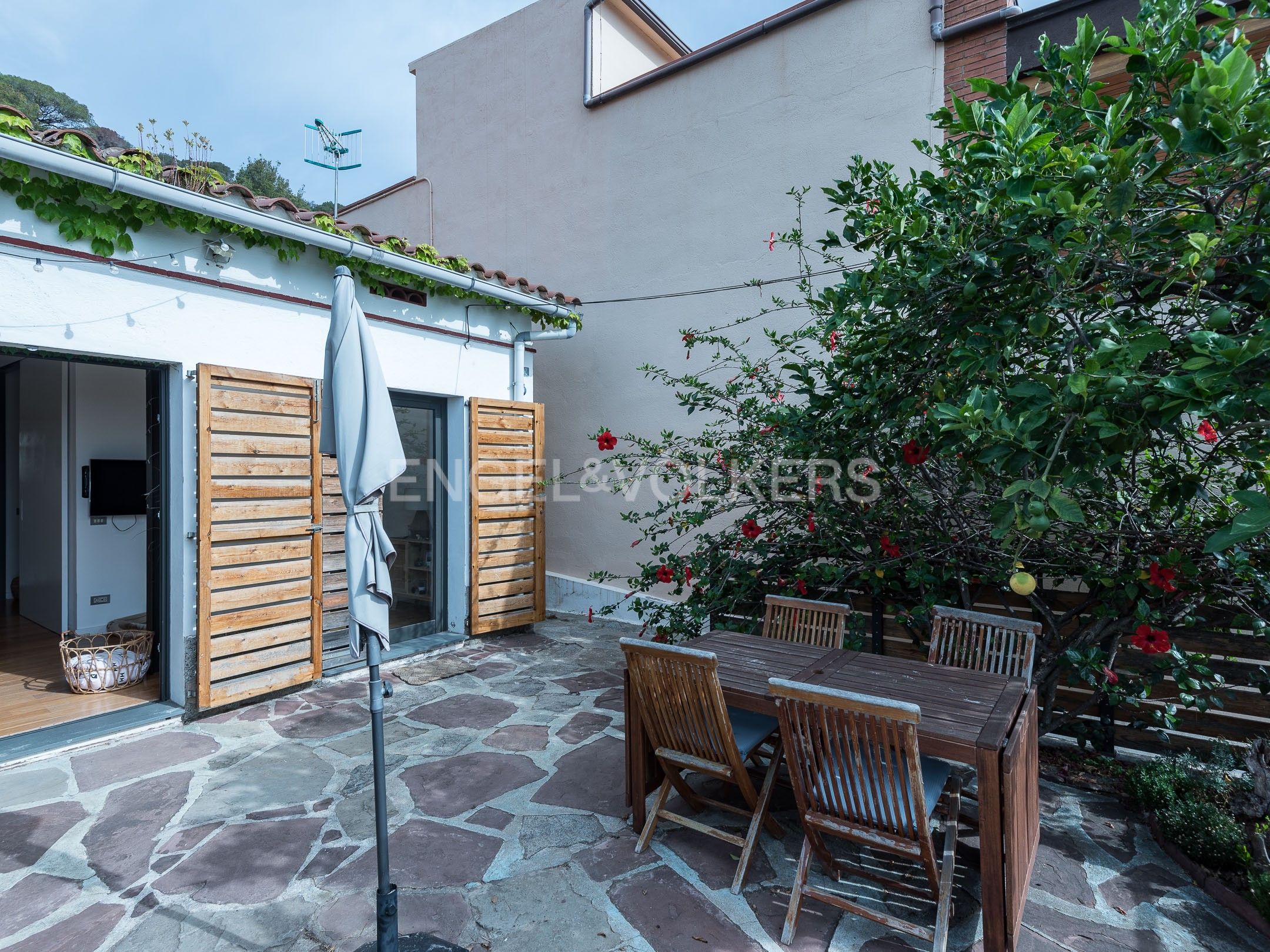 Terrassa de Casa o xalet en venda en Premià de Dalt amb Calefacció, Jardí privat i Parquet