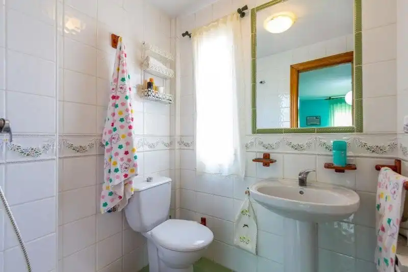 Bathroom of Houses for sale in Granada  with Air Conditioner, Heating and Terrace