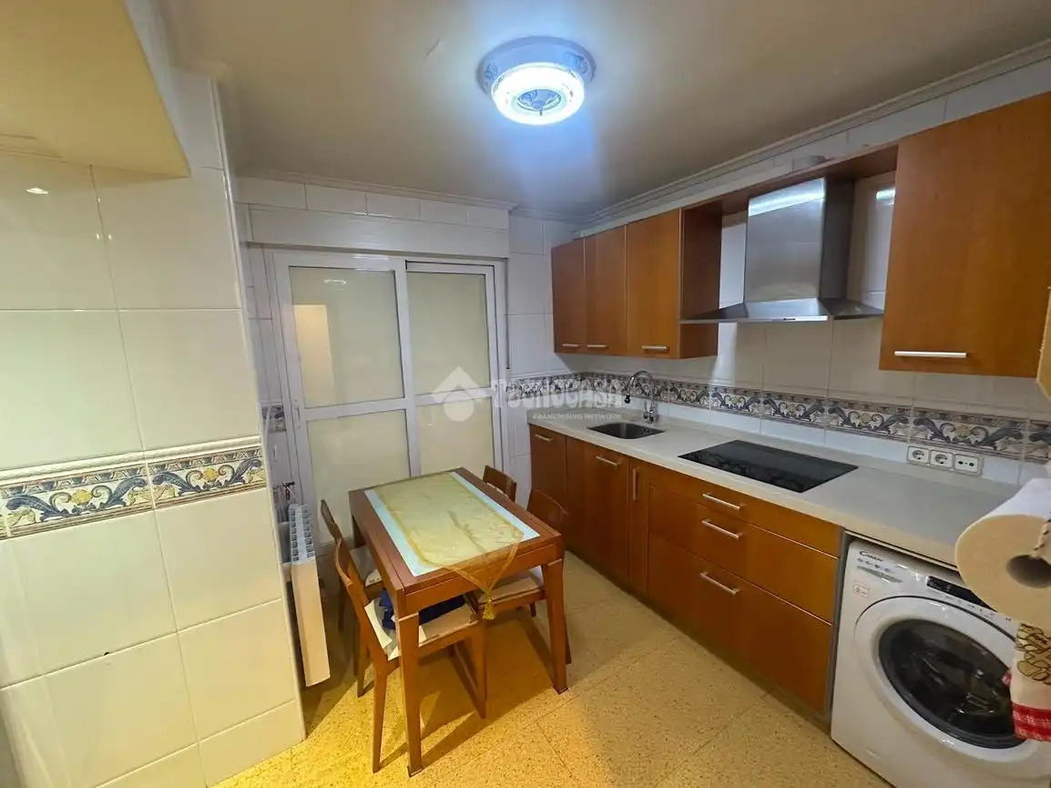 Cuina de Dúplex en venda en Bilbao  amb Calefacció i Moblat