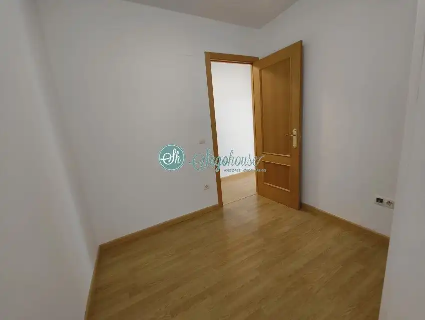 Piso en venta en Bernuy de Porreros con Calefacción, Terraza y Trastero