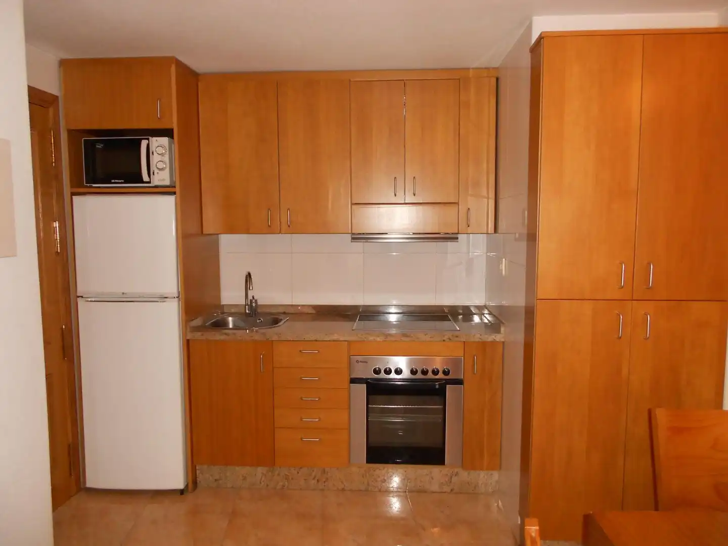 Cuina de Apartament de lloguer en Murcia amb Aire condicionat, Terrassa i Moblat
