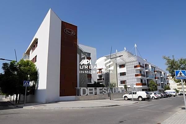 Vista exterior de Àtic en venda en Lucena amb Terrassa i Piscina comunitària
