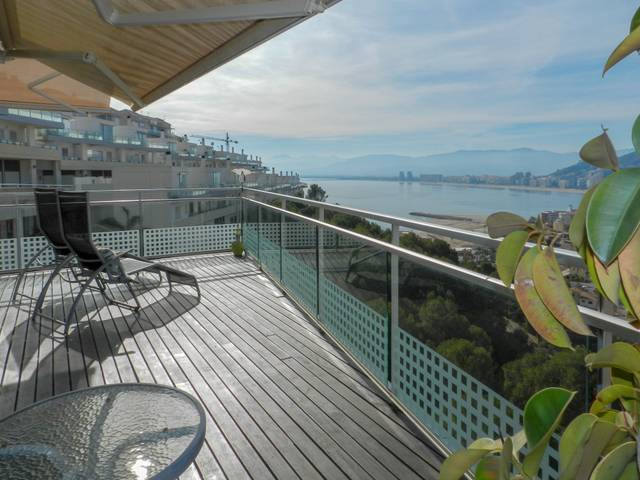 Casa adosada en Venta en Calle de la Serra Mariola en El Faro