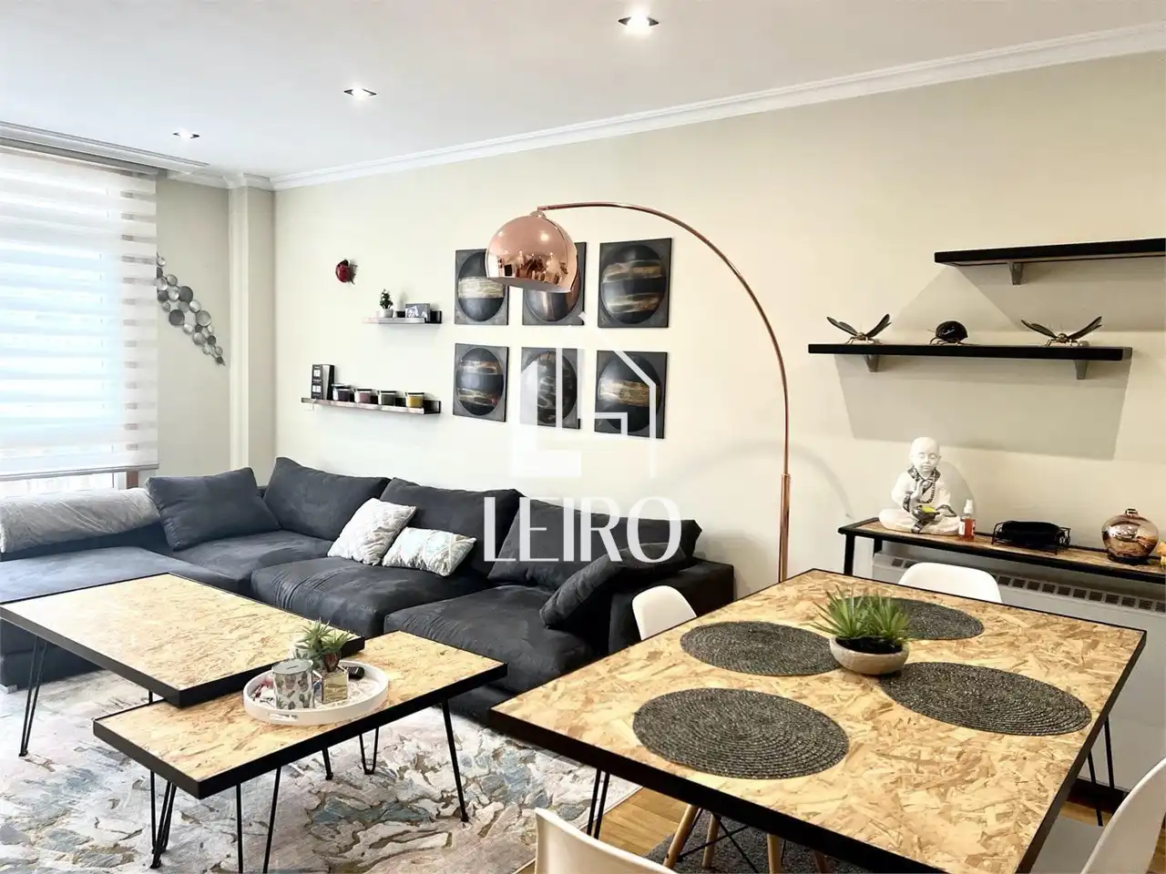 Sala de estar de Dúplex en venta en Ribadumia con Calefacción, Trastero y Amueblado