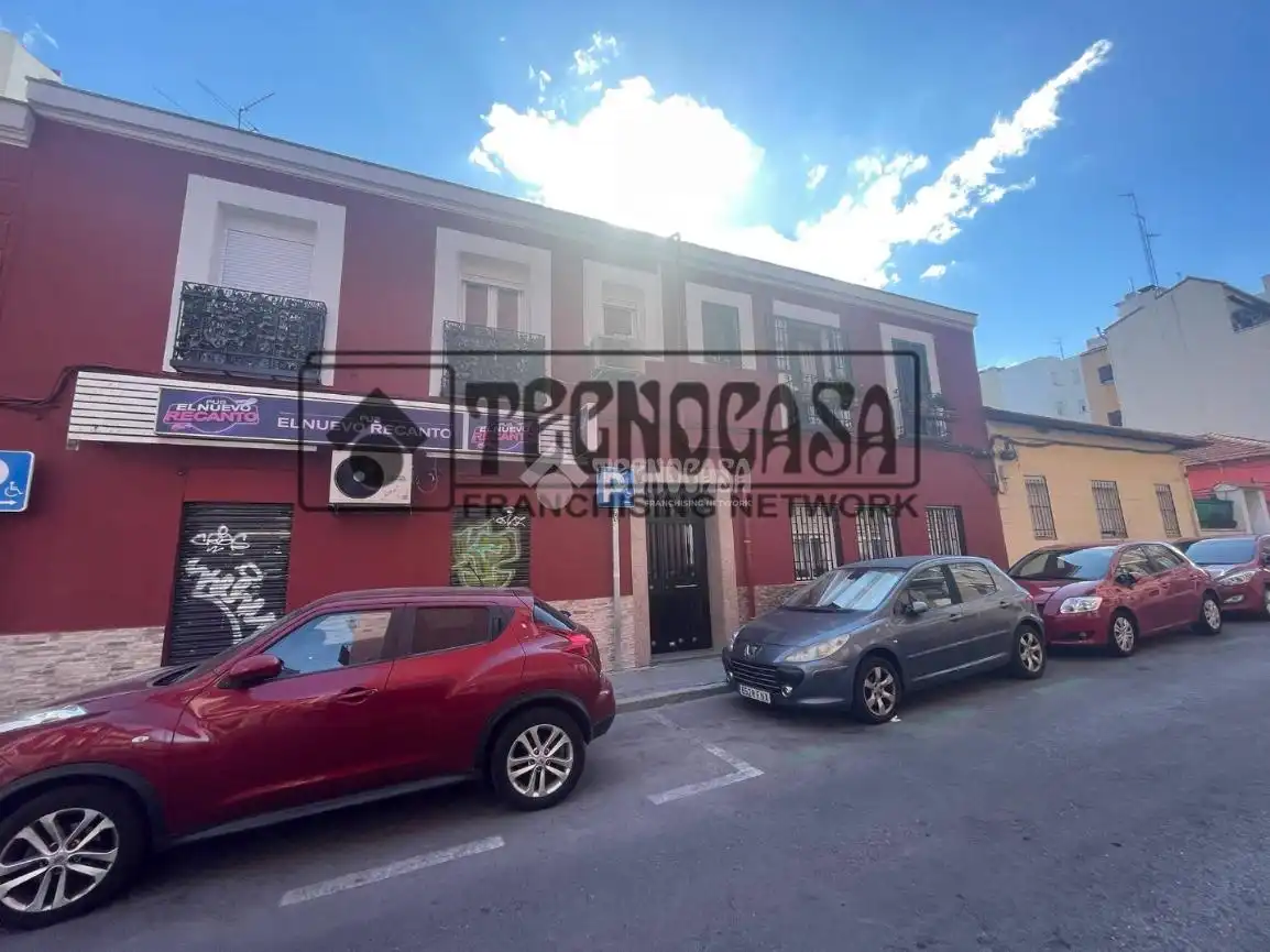 Appartamento con ascensore in vendita a Calle Anastasio Aroca