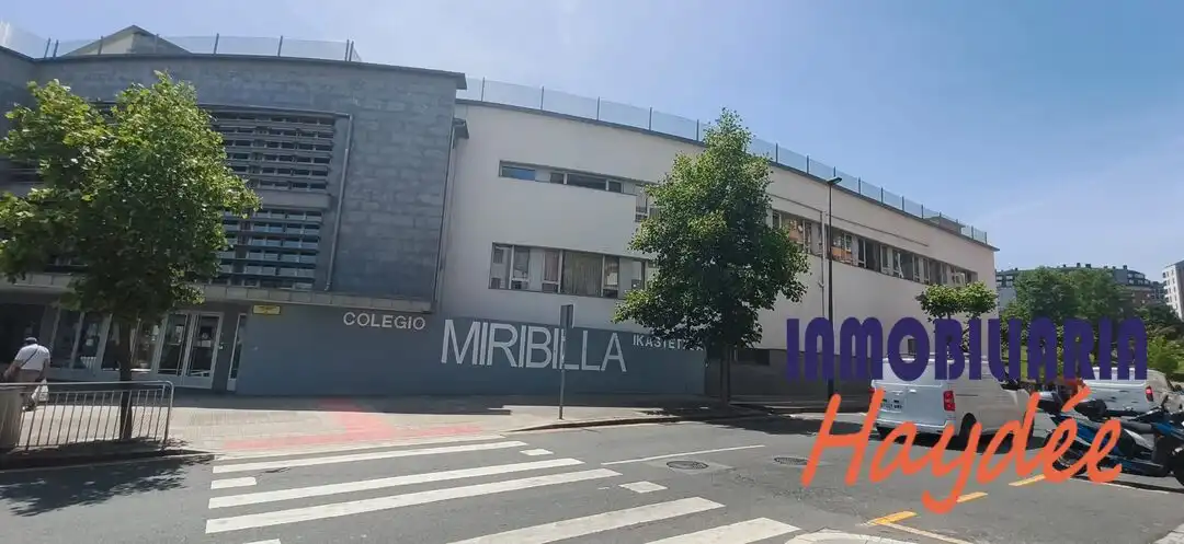 Vista exterior de Local en venta en Bilbao 