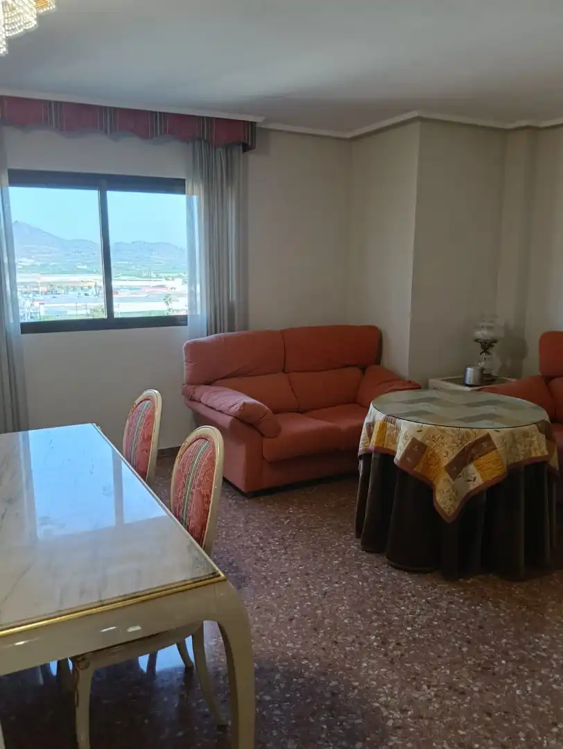 Wohnung mit Aufzug zur Miete in Avinguda del País Valencià 3, imagen 5