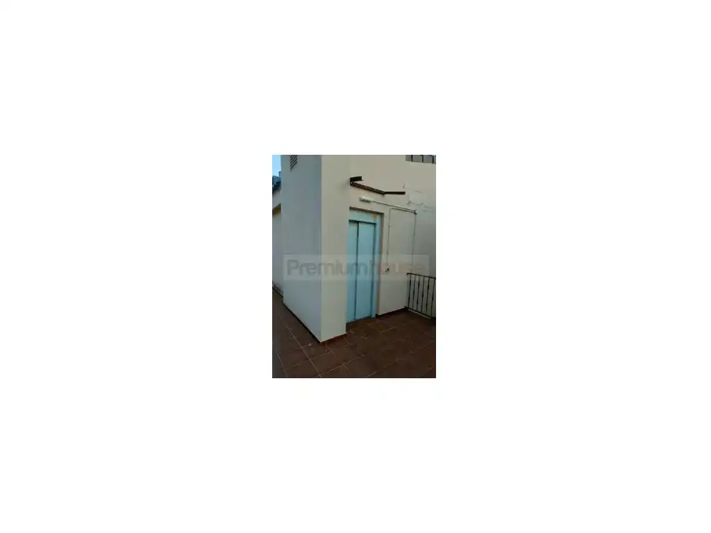 Terraza de Edificio en venta en Capafonts