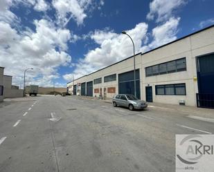 Vista exterior de Nau industrial en venda en El Viso de San Juan