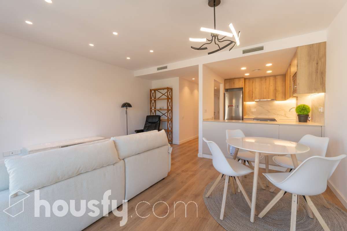 Living room of Duplex for sale in Vilanova i la Geltrú  with Air Conditioner, Heating and Parquet flooring