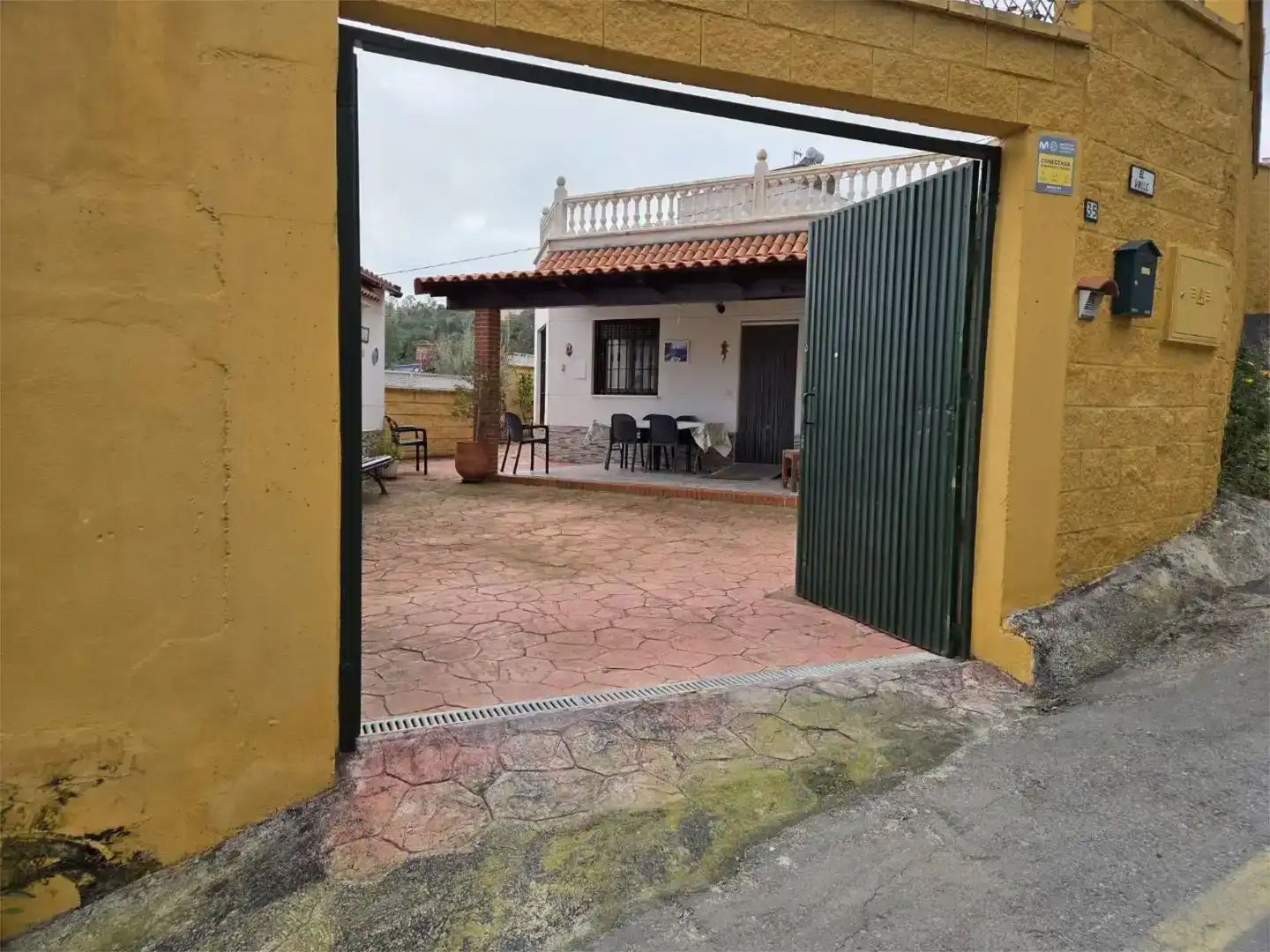 Vista exterior de Casa o xalet en venda en  Ceuta Capital