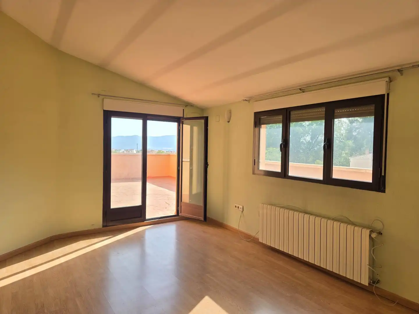 Habitación de Casa adosada en venta en Ibi con Terraza, Trastero y Balcón