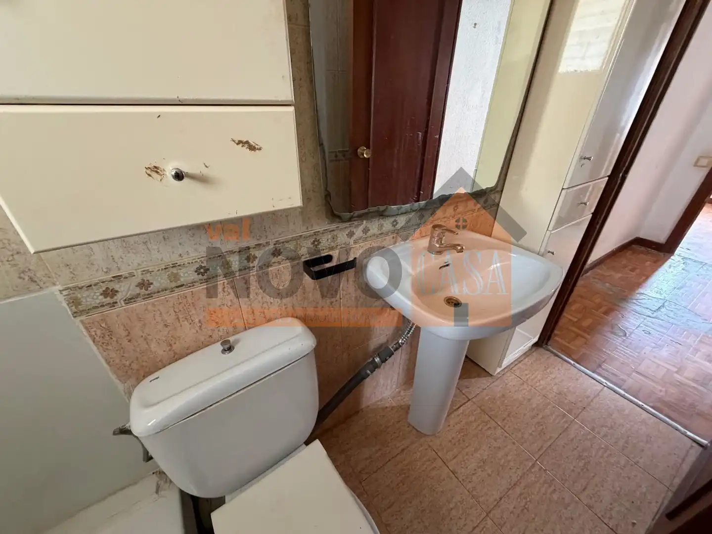Bathroom of Flat for sale in Godella