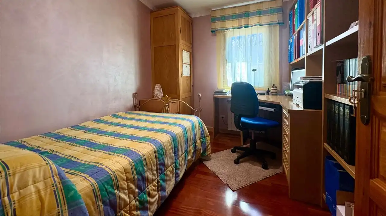 Dormitori de Casa o xalet en venda en Valdepeñas amb Aire condicionat, Calefacció i Traster