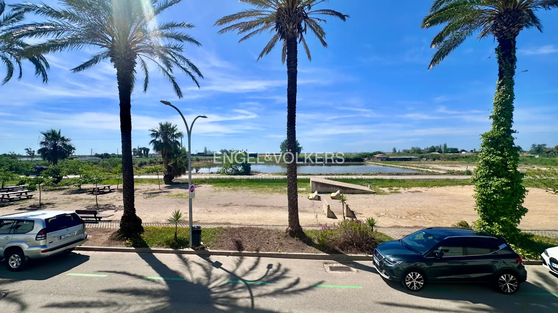 Villa mit Terrasse zum Verkauf in Eucaliptus- Poble Nou del Delta, imagen 2