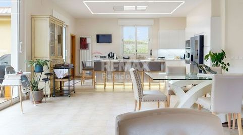 Foto 2 de Casa o chalet en venta en Rúa Álvaro Cunqueiro, A Cañiza , Pontevedra
