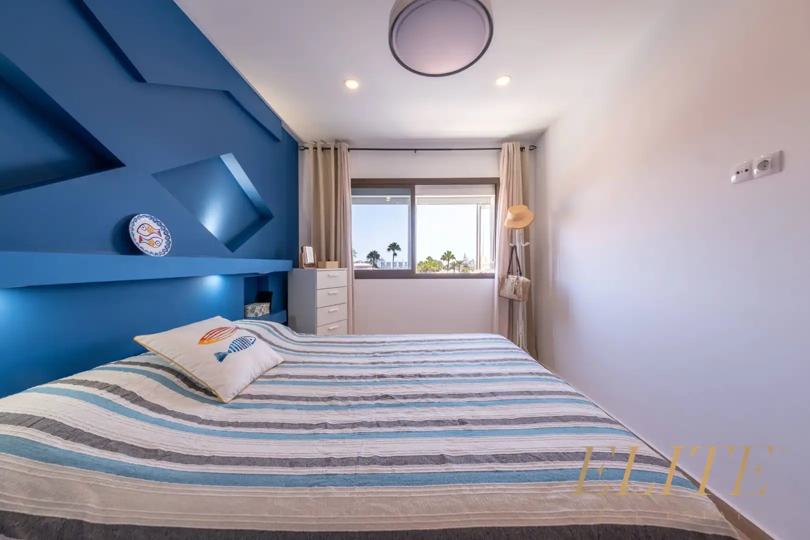 Dormitori de Apartament en venda en San Bartolomé de Tirajana amb Aire condicionat, Jardí privat i Moblat
