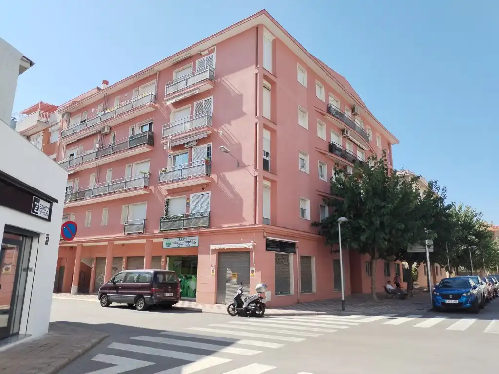Aparcament en venda a Carrer Moragas i Barret 13