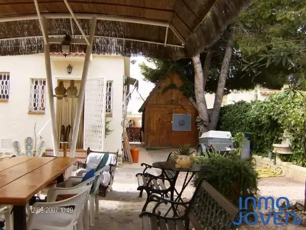 Casa o xalet en venda en El Campello amb Aire condicionat, Jardí privat i Terrassa