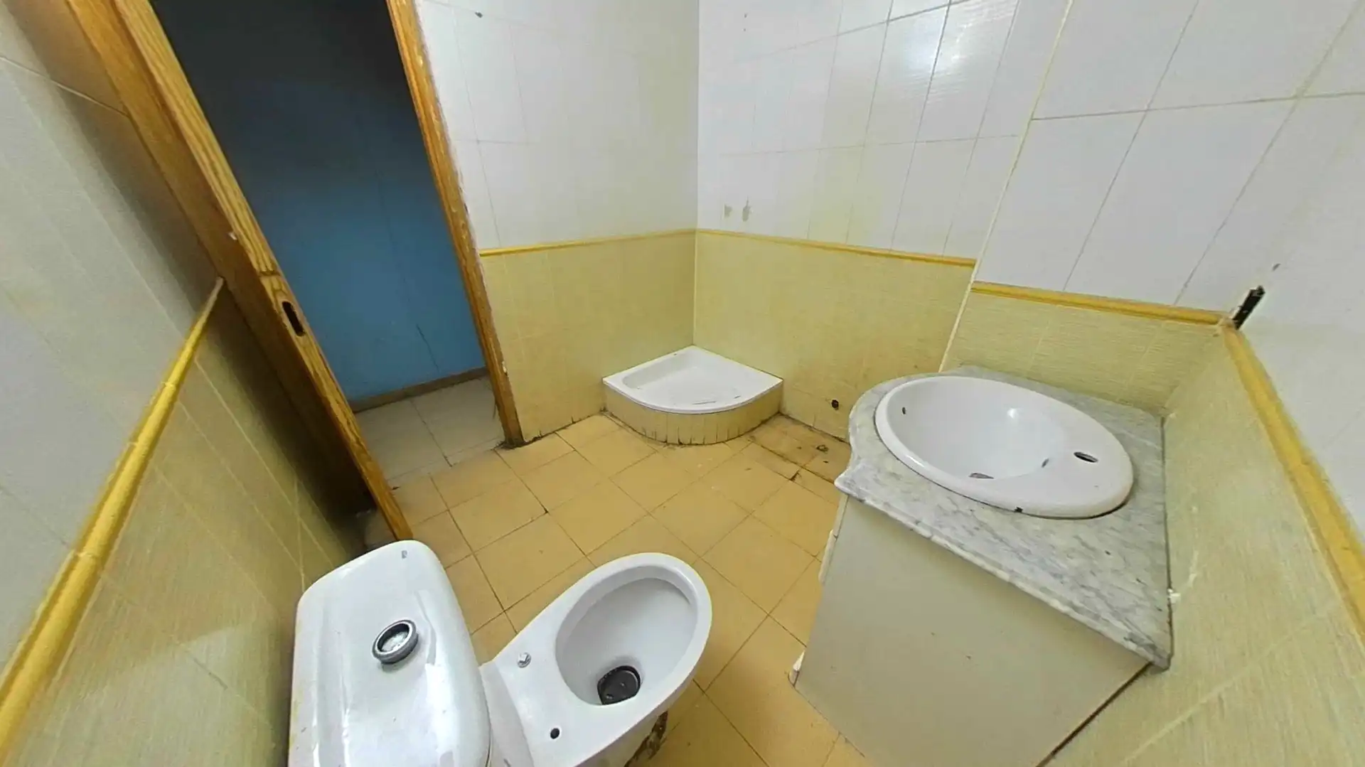 Bathroom of Flat for sale in Talavera de la Reina