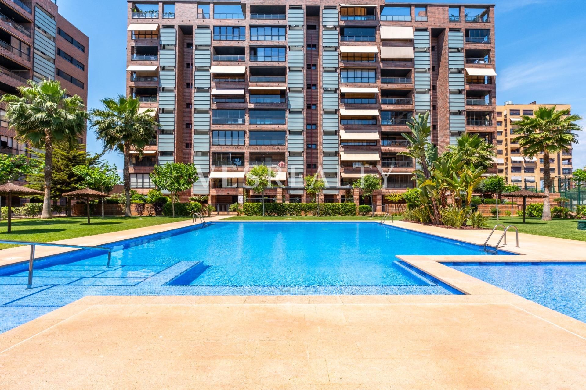 Swimming pool of Flat for sale in Alicante / Alacant  with Air Conditioner, Heating and Private garden