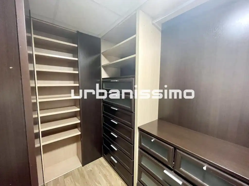 Flat for rent in Calle de Granada, Pacífico