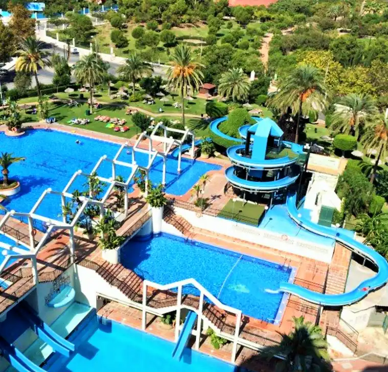 Piscina de Apartament en venda en Benalmádena amb Aire condicionat, Terrassa i Moblat
