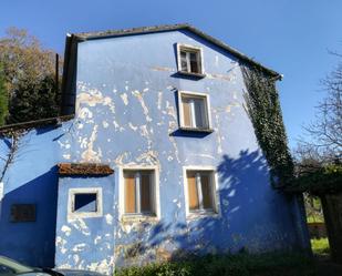 Vista exterior de Casa adosada en venda en Ferrol amb Jardí privat i Traster