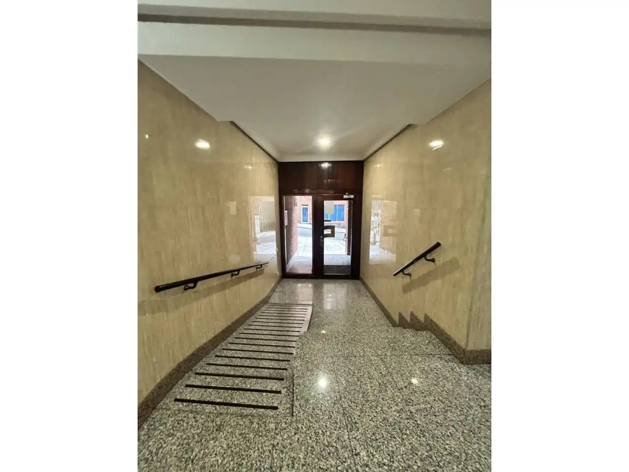Apartamento en venta en Oviedo  con Calefacción
