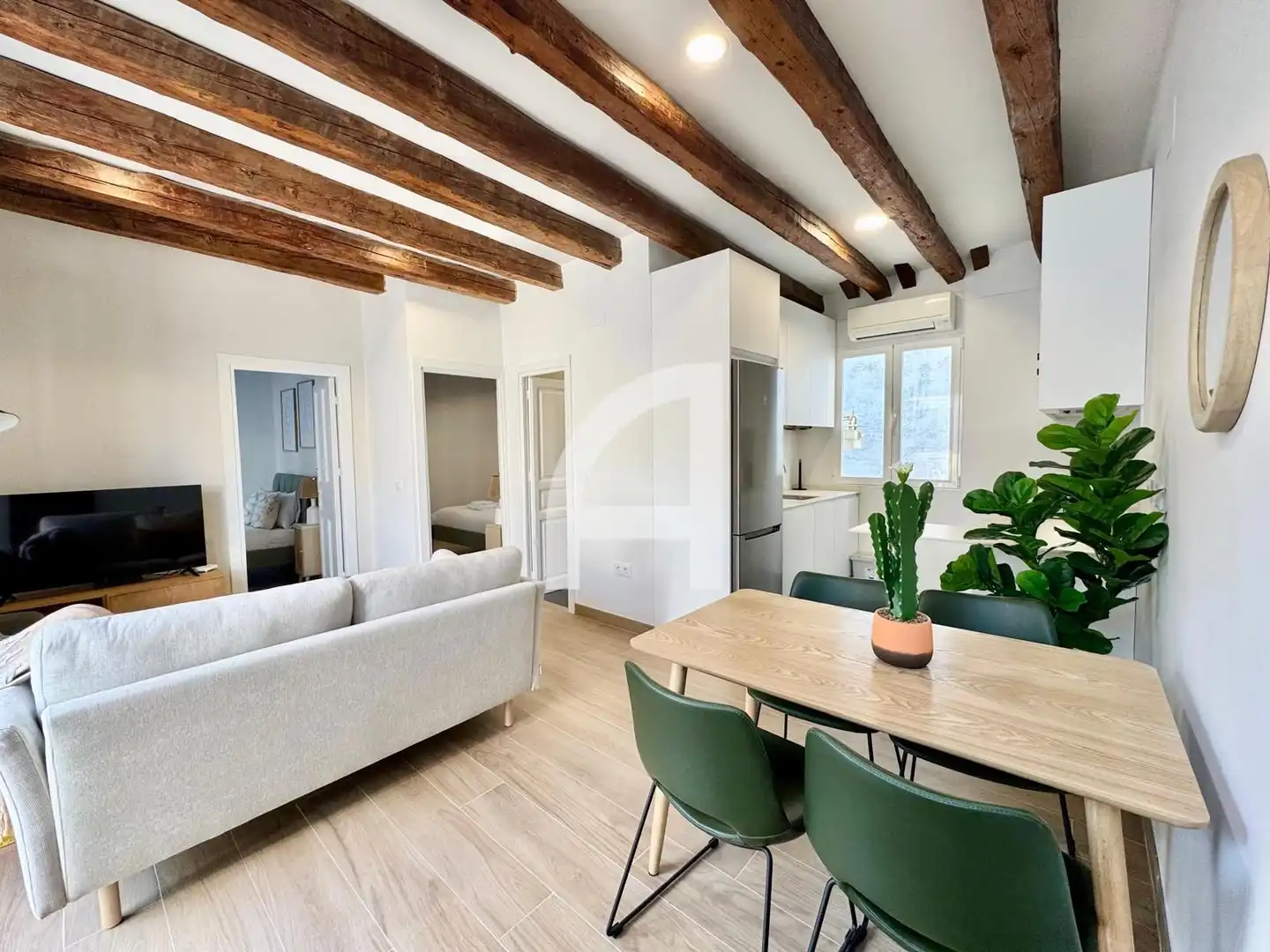 Sala d'estar de Àtic de lloguer en Madrid amb Aire condicionat, Calefacció i Terrassa