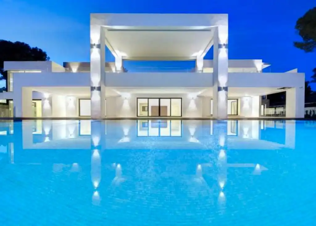 Villa mit Terrasse zum Verkauf in Estepona Pueblo