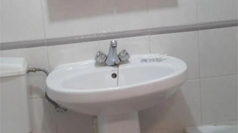 Foto 5 de Casa adosada en venta en Calle Hernán Cortés, 17, Cilleros, Cáceres
