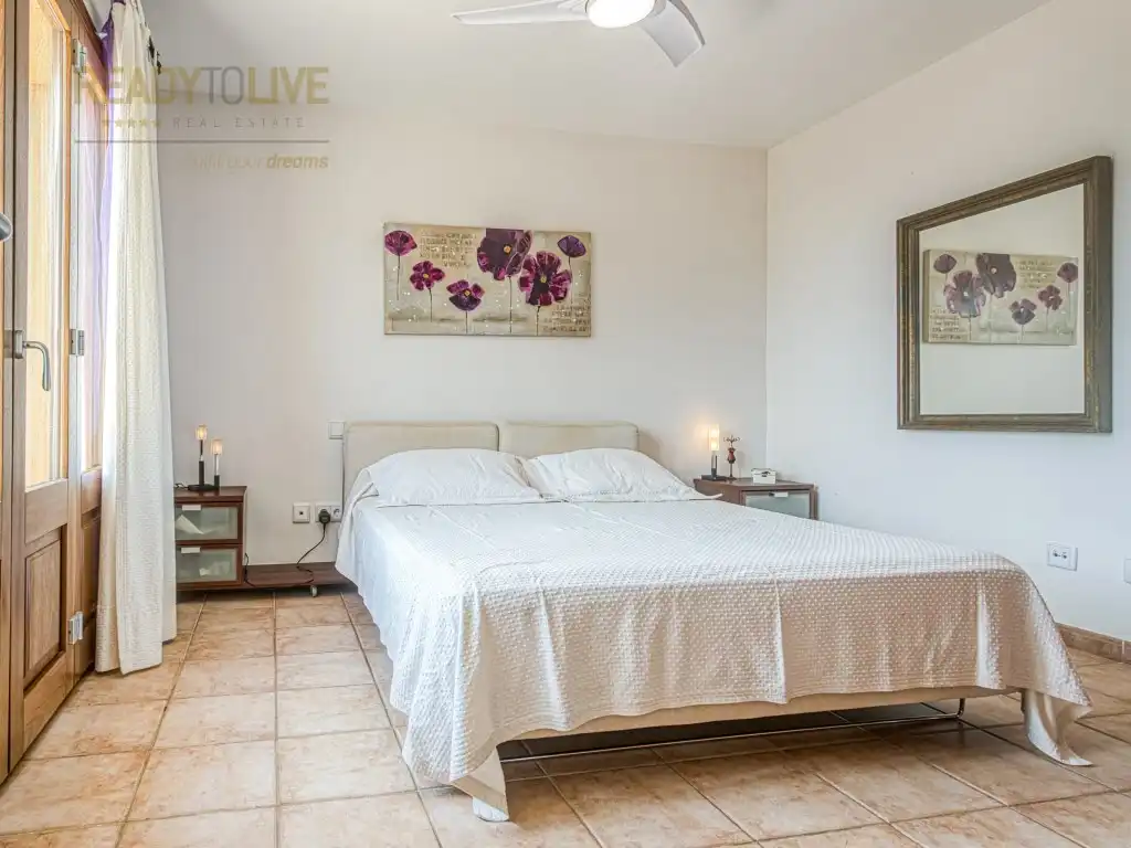 Schlafzimmer von Einfamilien-Reihenhaus zum Verkauf in Alcúdia mit Klimaanlage, Privatgarten und Terrasse