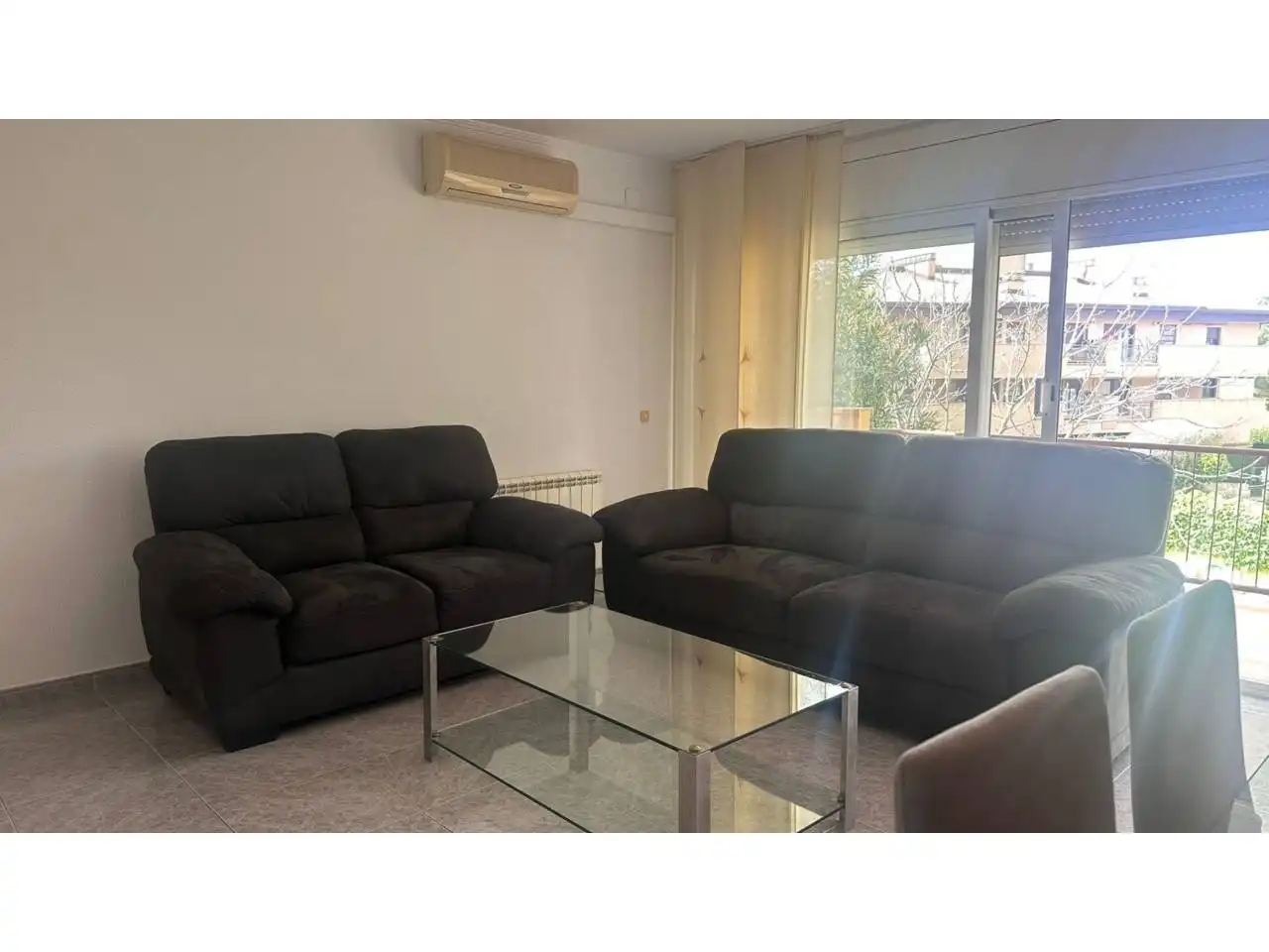 Sala d'estar de Pis de lloguer en Girona Capital amb Aire condicionat, Calefacció i Terrassa